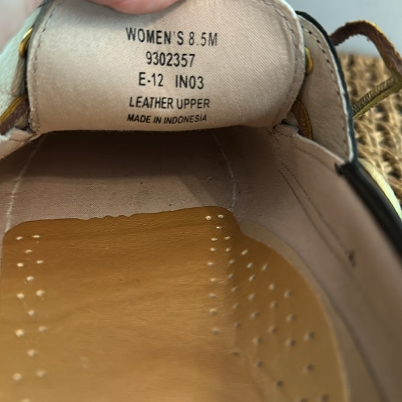 Sperry women’s pearlescent Cream black patent Leather top sider lace 8.5 loafers - Picture 10 of 14